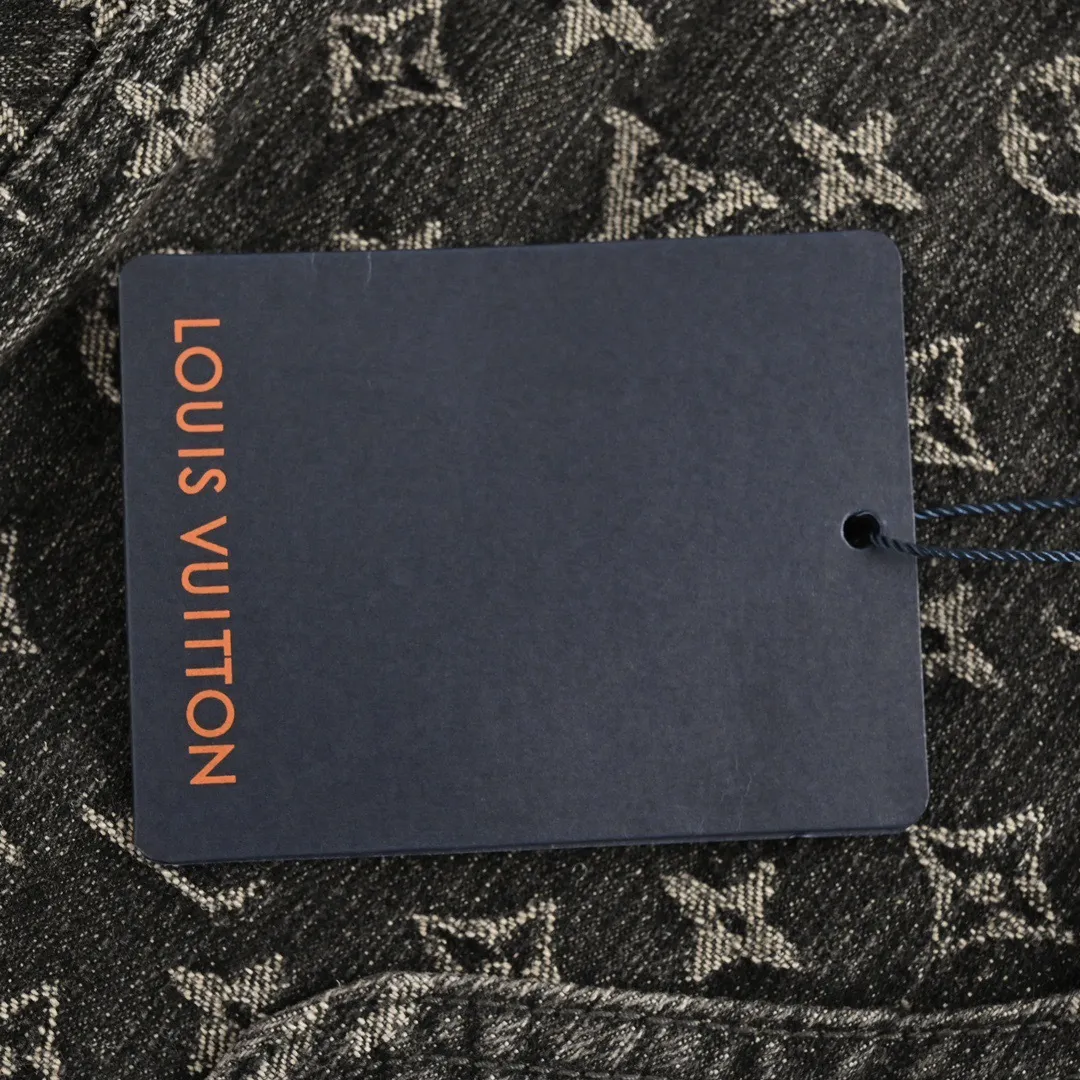 Louis Vuitton/ Classic